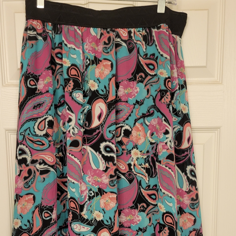 LuLaRoe Lola skirt in black with teal, pink & coral paisley print